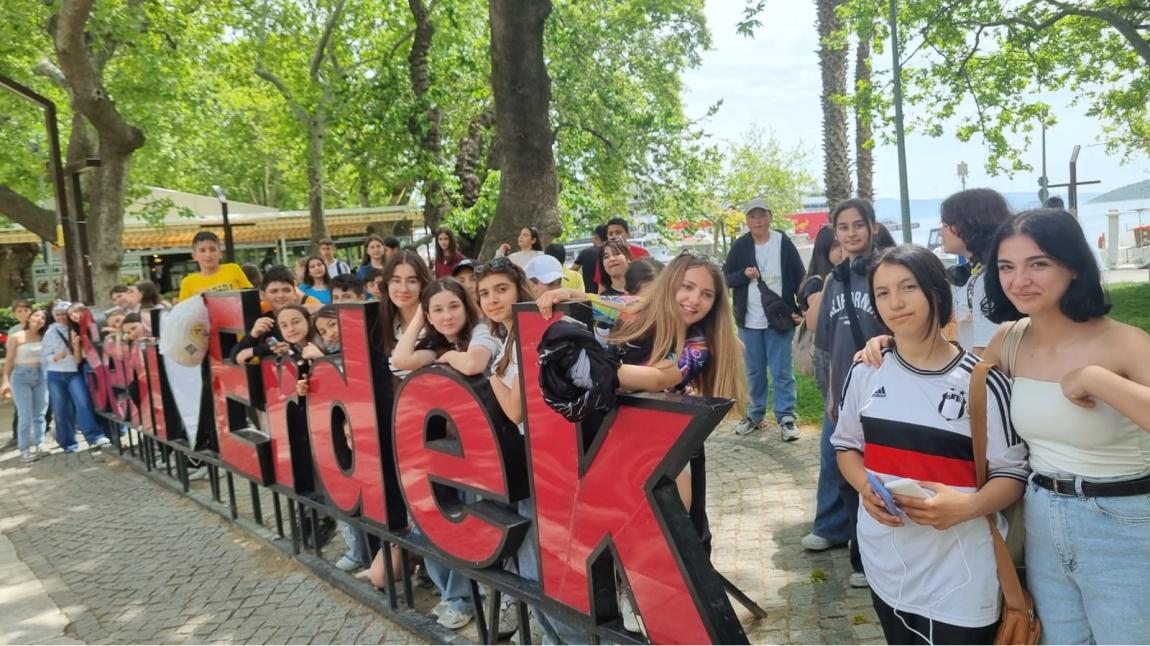 Çok Sayıda Öğrencimizin katılımıyla Erdek'e Eğitim ve Doğa Gezisi Düzenledik.